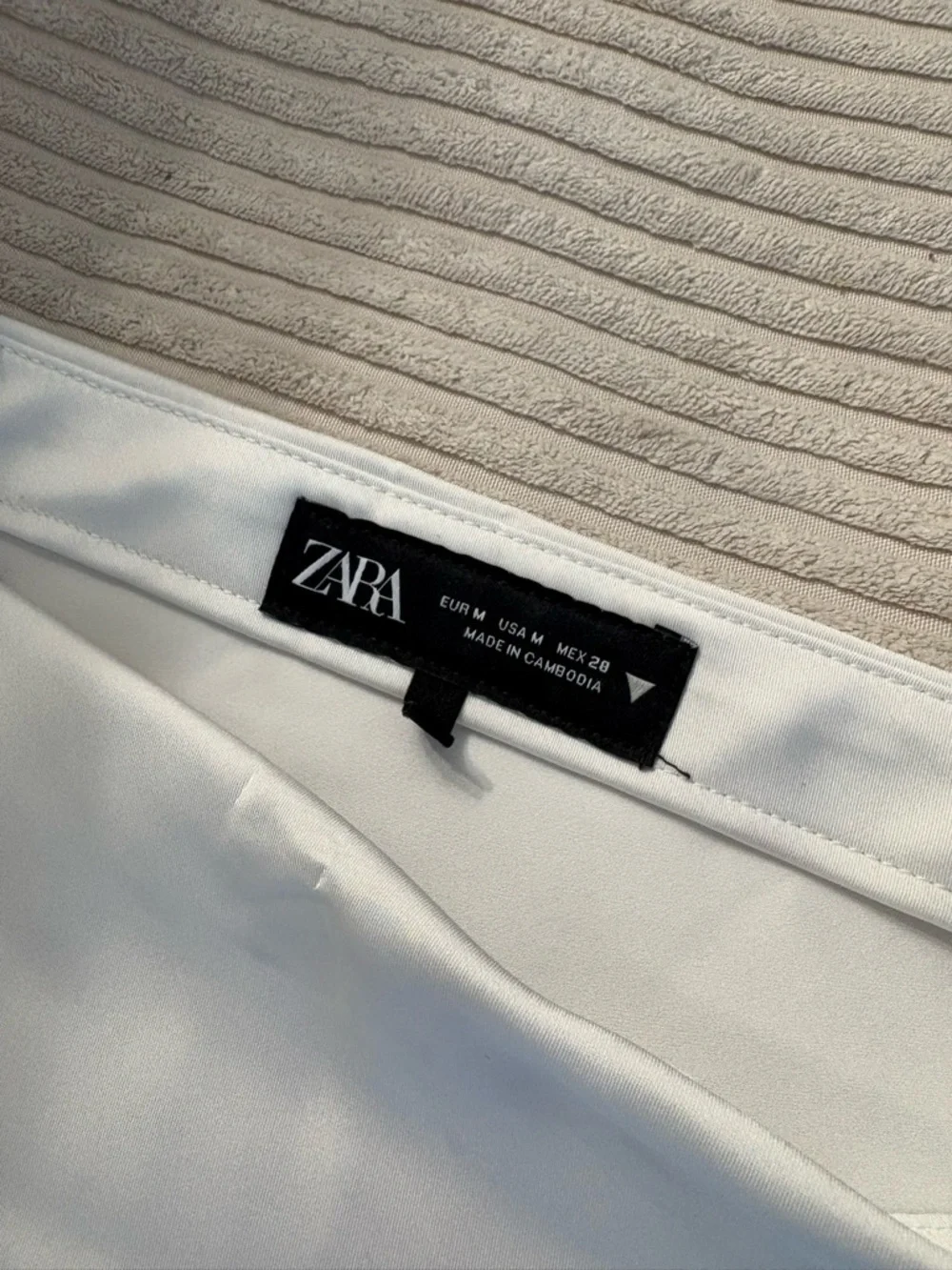 Zara White Satin Midi Skirt - Picture 2 of 2